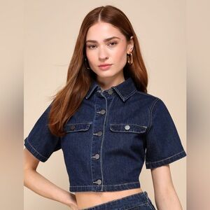 Trendsetting Poise Dark Wash Short Sleeve Cropped Denim Jacket